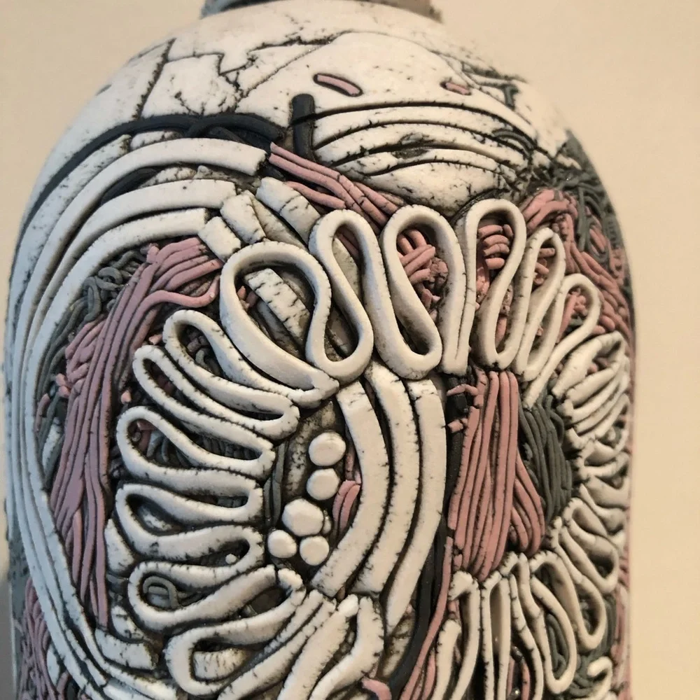 Vintage Porcelain Art Sculpture/ Vase by Romilla Batra - White/Pink/Gray Signed - Picture 4 of 9